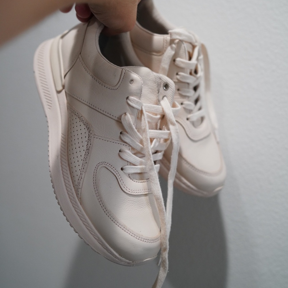 O By Everlane Light Pink Shoes
